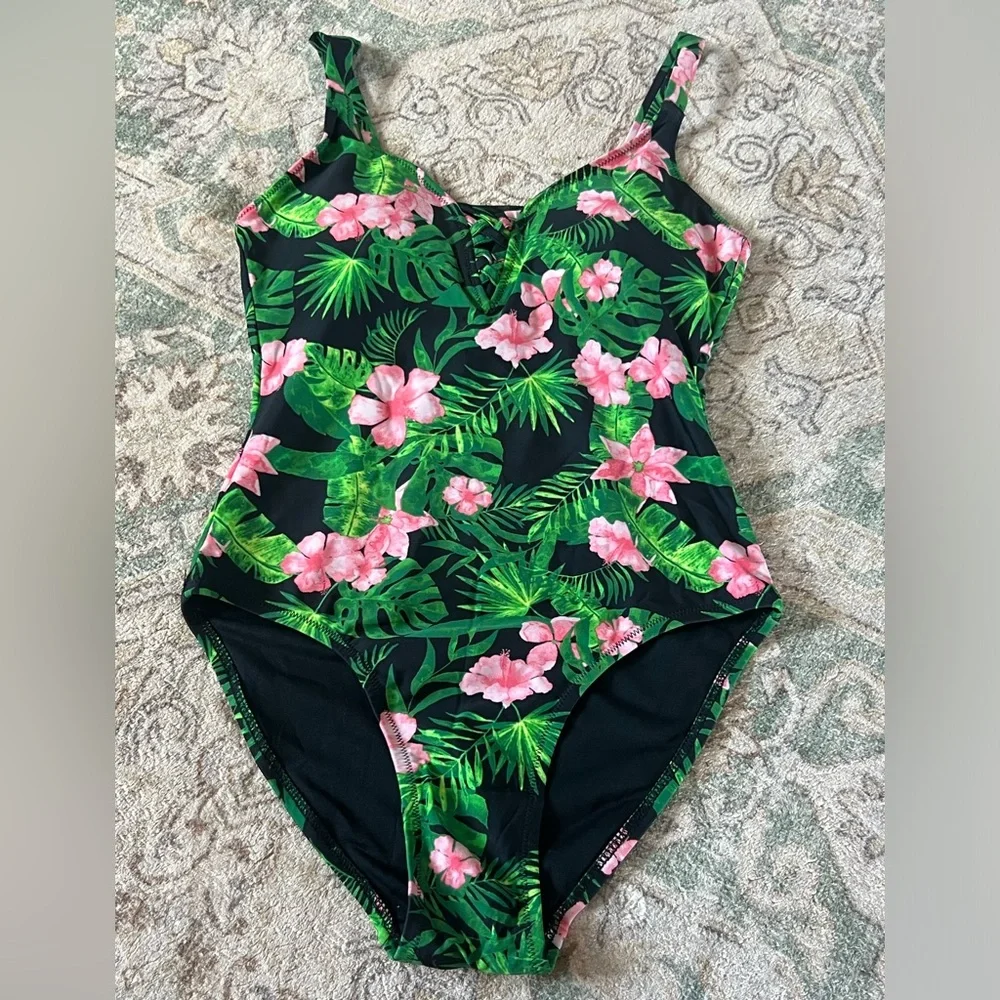 Balance Collections Women’s Size Small - Picture 1 of 9